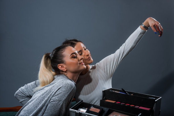 时尚女性图片下载