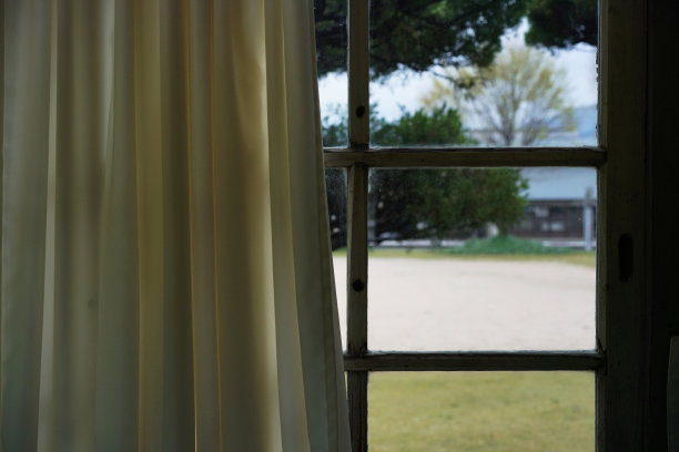 小学教室窗户(冈山县Maniwa市古代仙桥小学前堂)图片下载