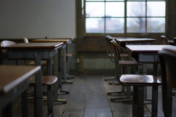 小学旧教室图片下载