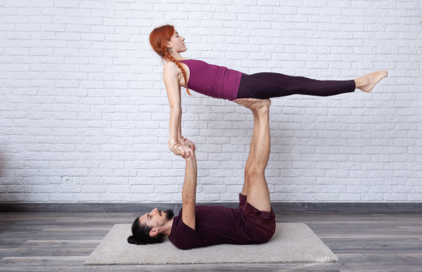 在家做瑜伽图片下载