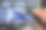 遥控器和屏幕——狂看最喜欢的电视节目图片下载
