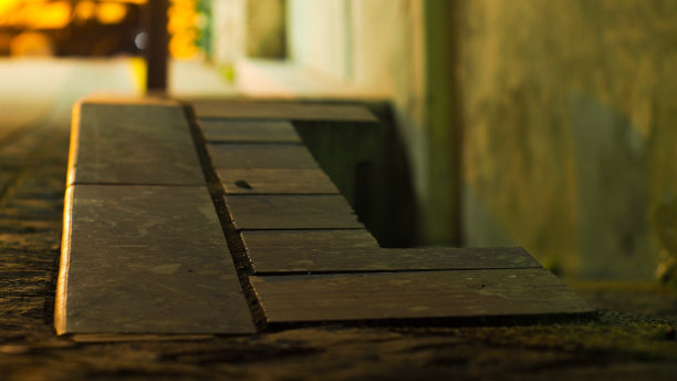 在锡根城的午夜图片下载