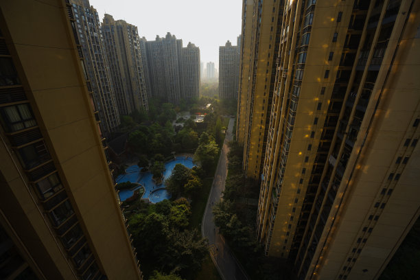 清晨现代住宅建筑图片下载