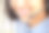 一个不知名的女商人戴着耳机在呼叫中心工作的特写镜头图片下载