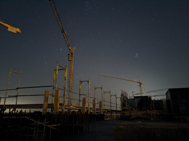 夜间施工图片下载
