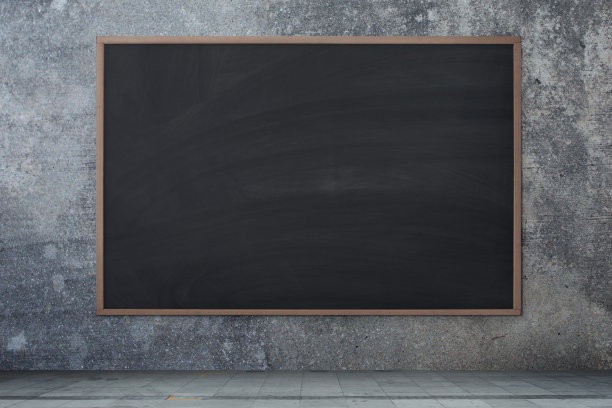 黑板上纹理。空空空白的黑色粉笔粉笔痕迹混凝土墙，水泥背景。图片下载