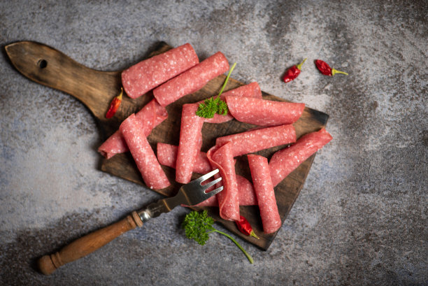 家禽香肠,滚图片下载