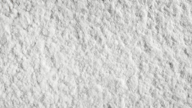 带有grunge图案的自然白色石墙的特写背景。纹理设计和装饰。摘要白色矿物显示宝石使用背景。艰难的水晶体。图片下载