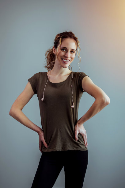 自信是最伟大的一种美图片下载