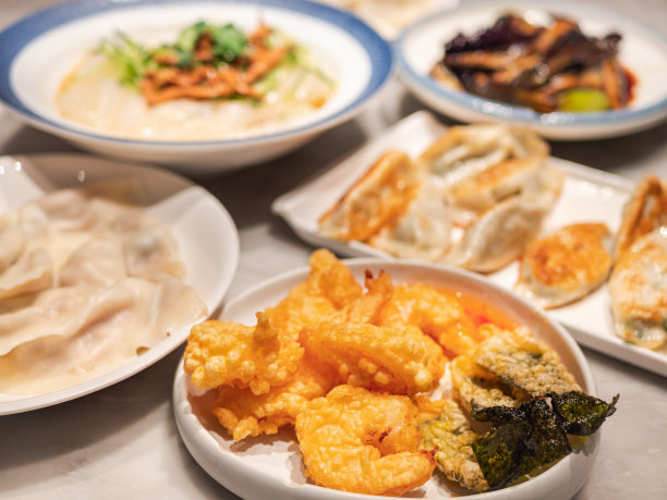 春节团圆饭图片下载