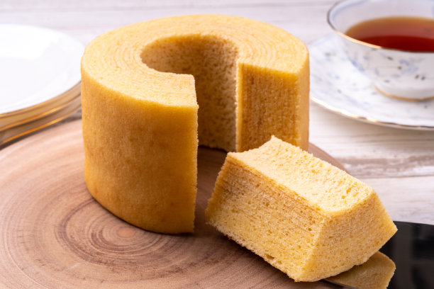 切菜板上的奶酪特写镜头图片下载