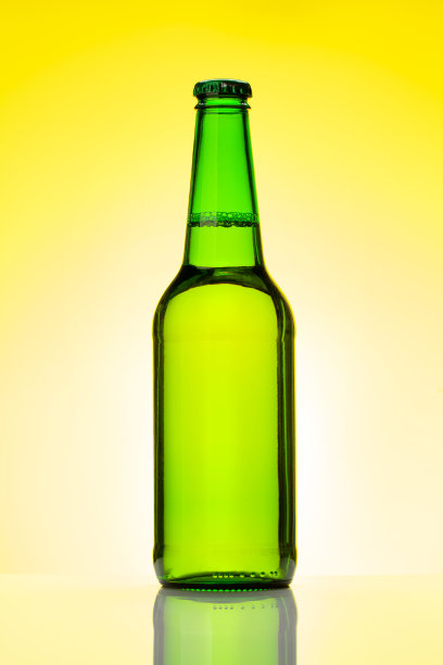 啤酒瓶图片下载