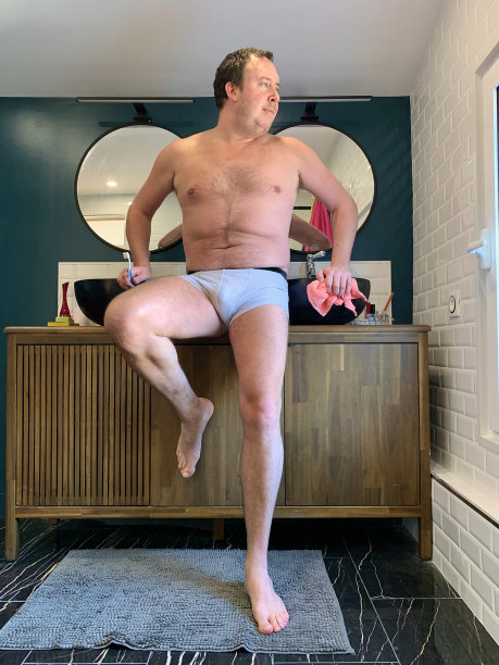 为新的一天做好准备。图片下载