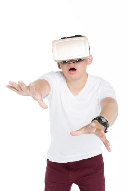 男孩看3D电影图片下载