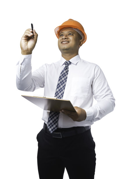 年轻的工程师或建筑师站在剪贴板和工作笔记和微笑快乐孤立在白色背景与剪辑路径图片下载