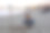 可爱的儿童游客欣赏巴塞罗那城市，家庭旅游与孩子图片下载