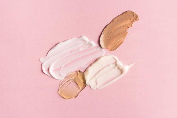 多色化妆品产品样品，美容背景。Selfcare趋势图片下载