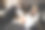 理发师在理发店为顾客洗头图片下载