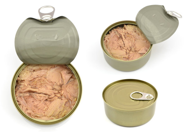 罐头里的金枪鱼块图片下载