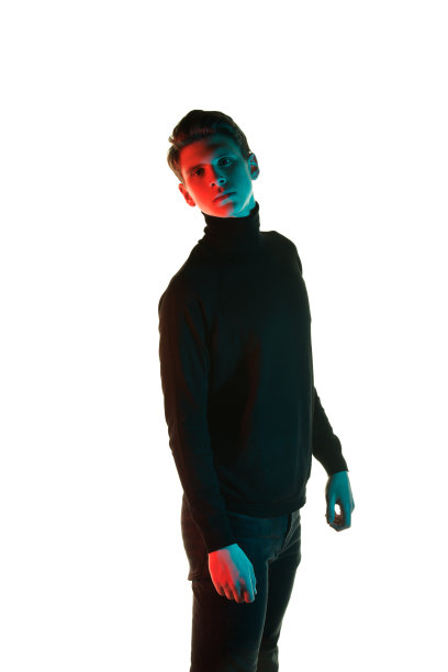 年轻漂亮的模型图片下载