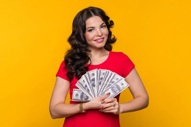 女商人展示粉丝的钱图片下载