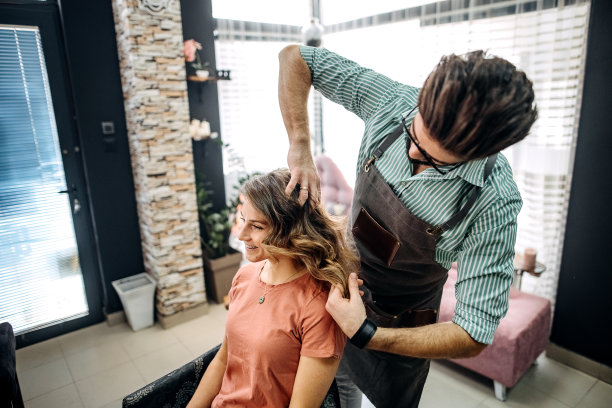 完美的弄头发图片下载