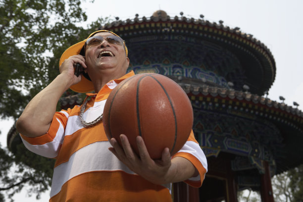 幽默的老年人图片下载