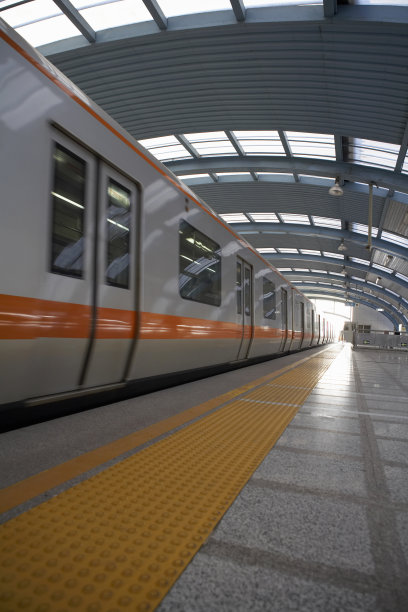 城铁车站图片下载