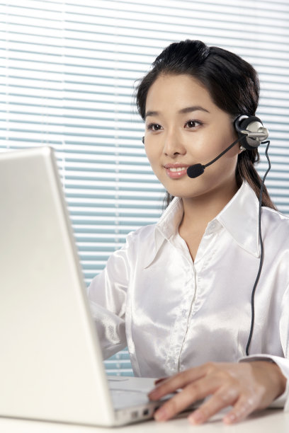 快乐的女客服图片下载