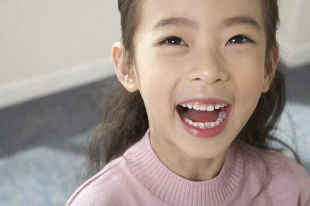 可爱的小女孩图片下载