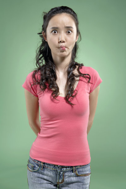 可爱的年轻女子图片下载