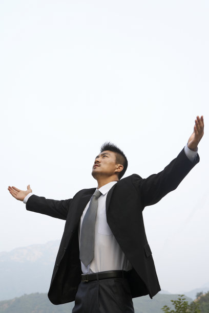 高峰上商务人士图片下载