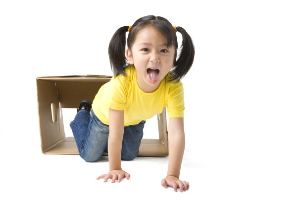 小女孩吐舌头图片下载