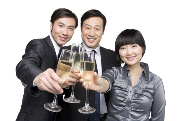 举杯庆祝的商务人士们图片下载