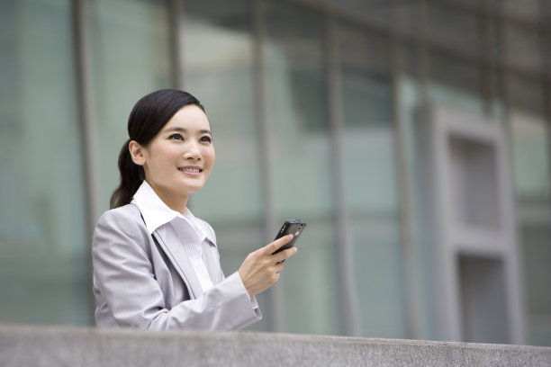 商务女士打电话图片下载