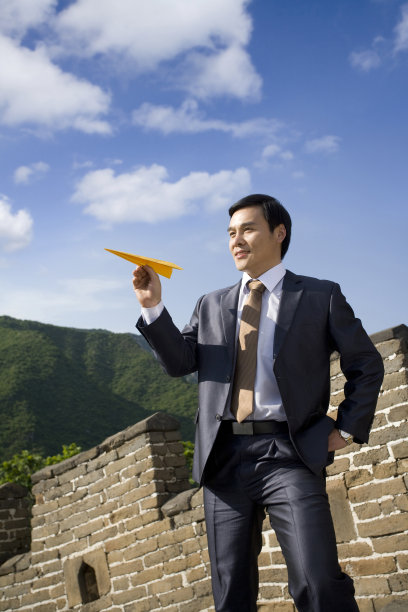 商务男士在长城图片下载
