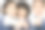 小学生们竖起大拇指图片下载