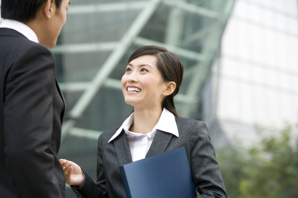 商务人士讨论图片下载