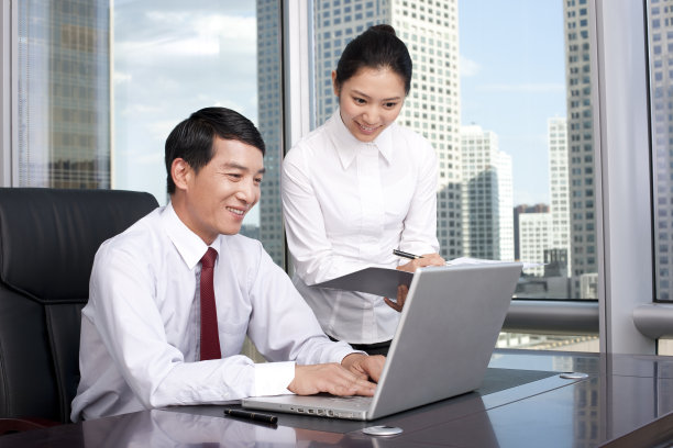 商务人士讨论工作图片下载