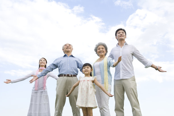 全家人在一起图片下载