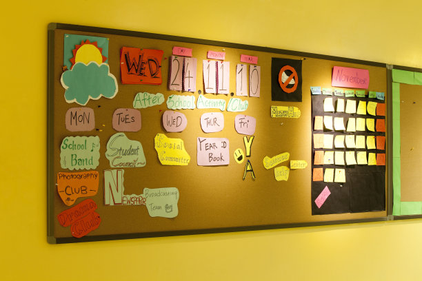 教室留言板上的便条图片下载