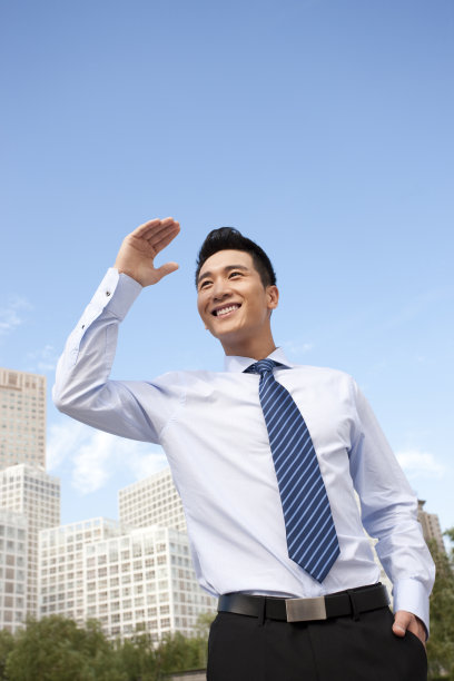 商务男士展望前景图片下载