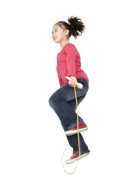 小女孩跳绳图片下载