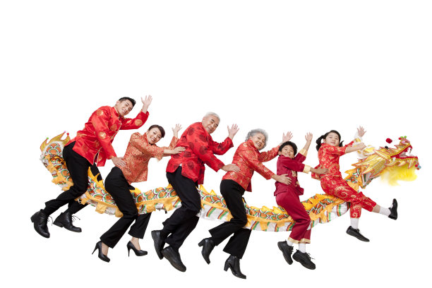 全家人乘龙飞翔图片下载