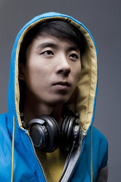 时尚Hip-hop青年肖像图片下载