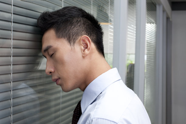 沮丧的商务男士图片下载