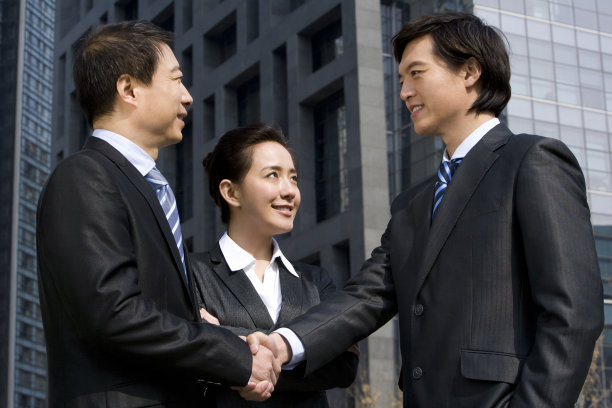商务人士握手图片下载