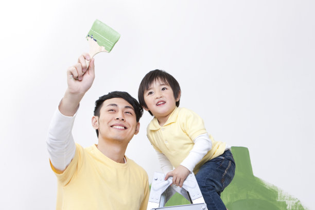 父子快乐装修图片下载