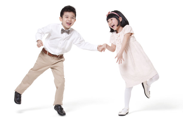 玩耍的男孩女孩图片下载