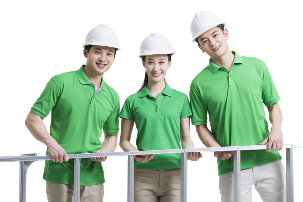 快乐的志愿者抬着梯子图片下载